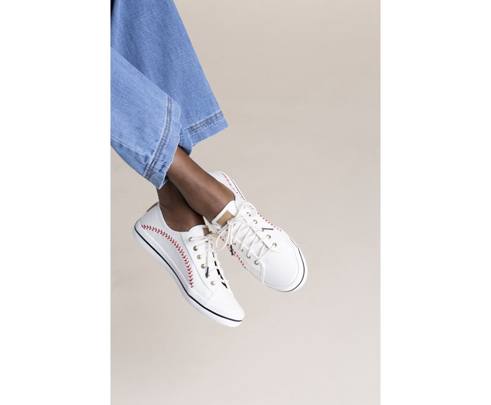 Womens Keds Sneakers - Kickstart Pennant - White - 5289-HOAMV